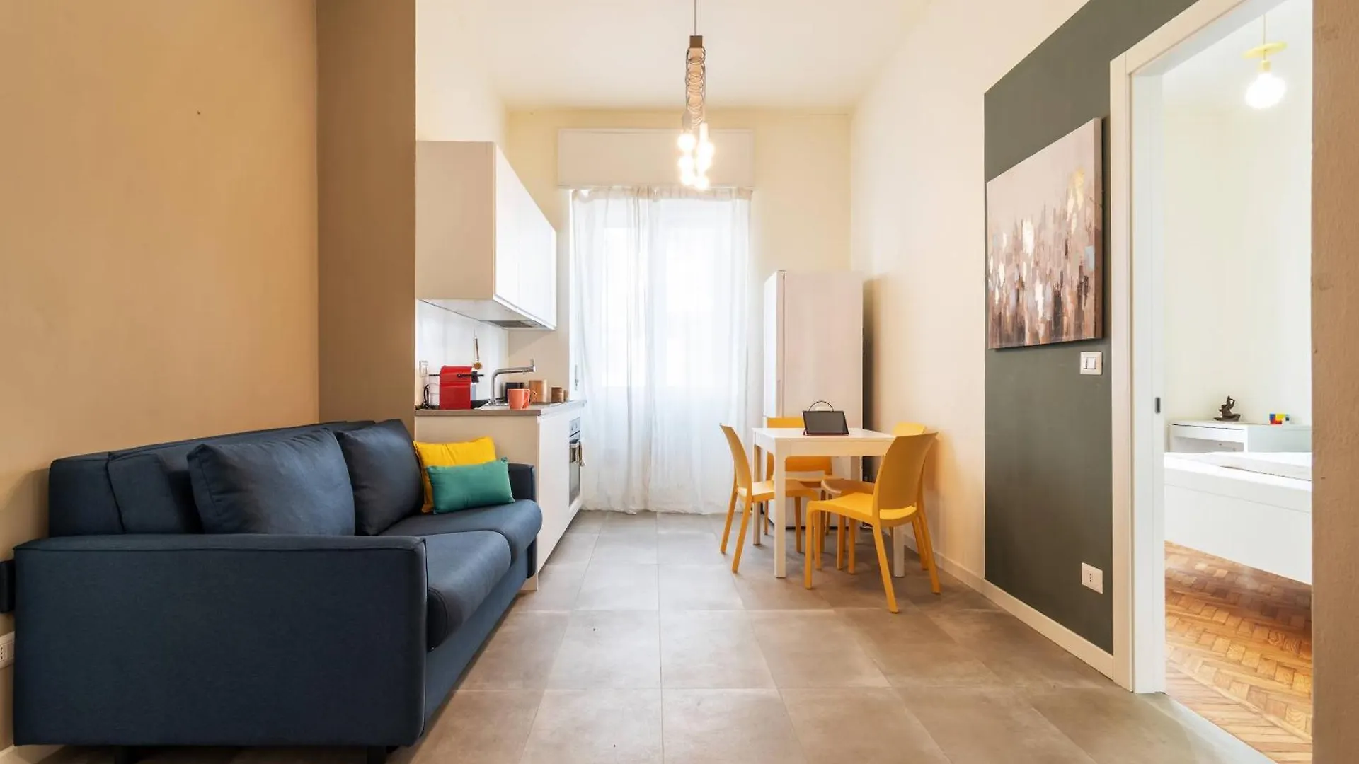 Flora Flexyrent Apartment Ac Milánó